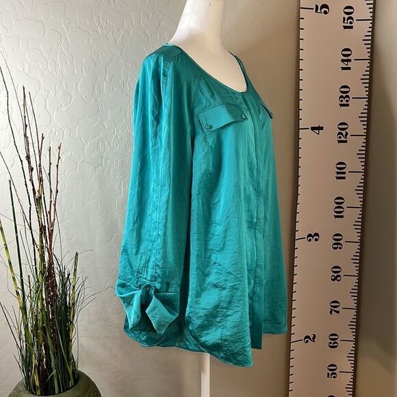 𝅺ANNE Klein blouse Turquoise color Crinkly fabric Long sleeves Flap pockets XL - Picture 5 of 9